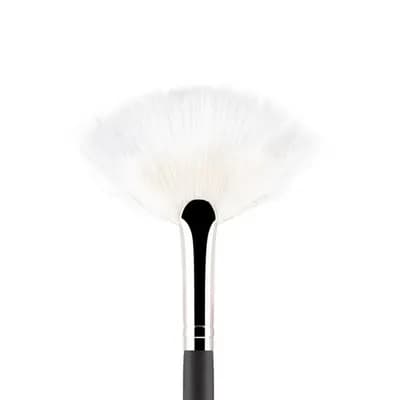 Or Bleu Fan Brush CT-685