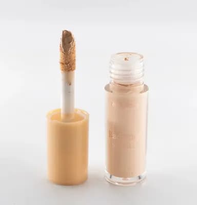 Ruby Rose Radiance Liquid Concealer HB-8102